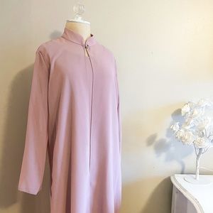 Gorgeous vintage 2 piece dress set.